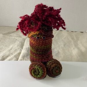 Handcrafted Multicolor Yarn Richard